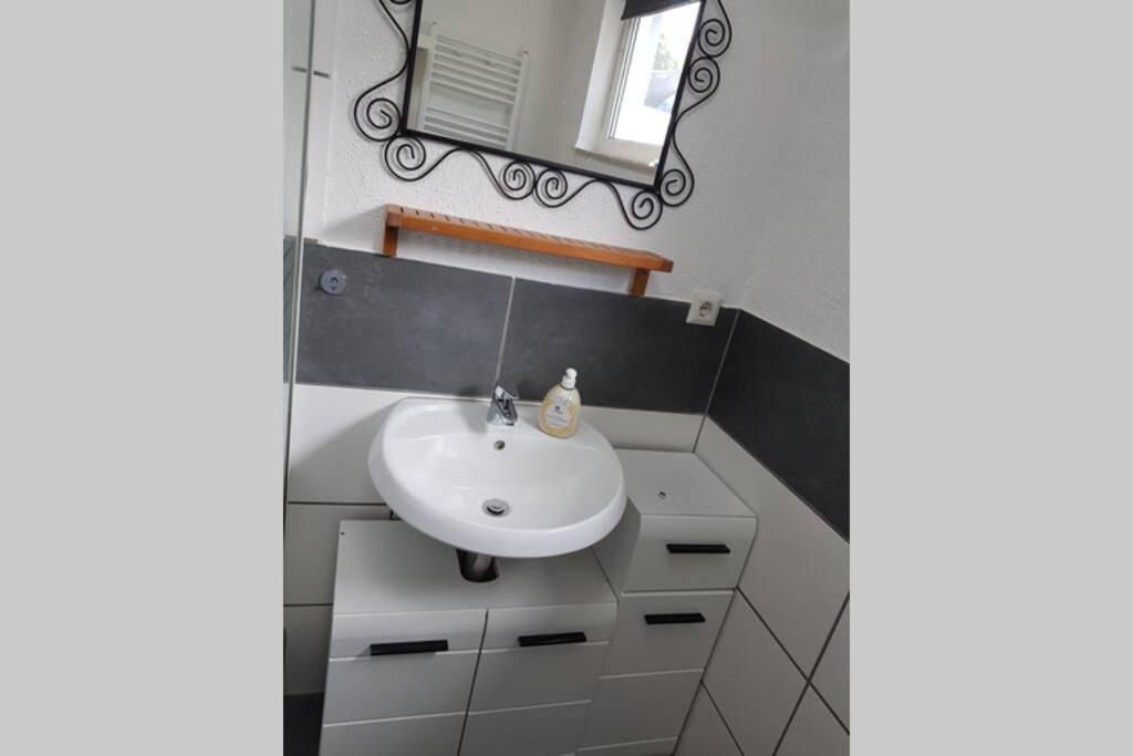 Schoene Wohnung In Karben - Rendel, Mit Freisitz المظهر الخارجي الصورة